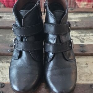 taos Black Leather Boots Sz 37